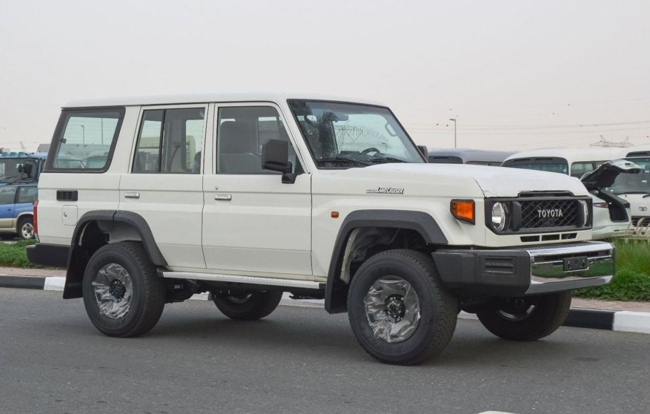 Toyota Land Cruiser TOYOTA LAND CRUISER 76 SERIES 4.0L V6 4WD 5DOOR SUV 2024 | REAR CAMERA | 10 INCH DISPLAY | D