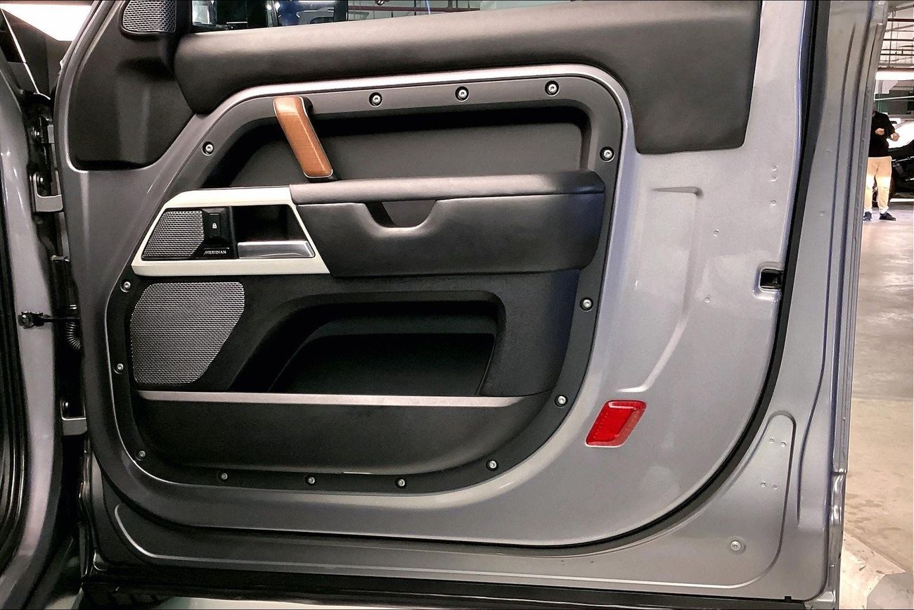 BMW Z4 sDrive 30i M Sport | Guaranteed Warranty | 0 Down Payment