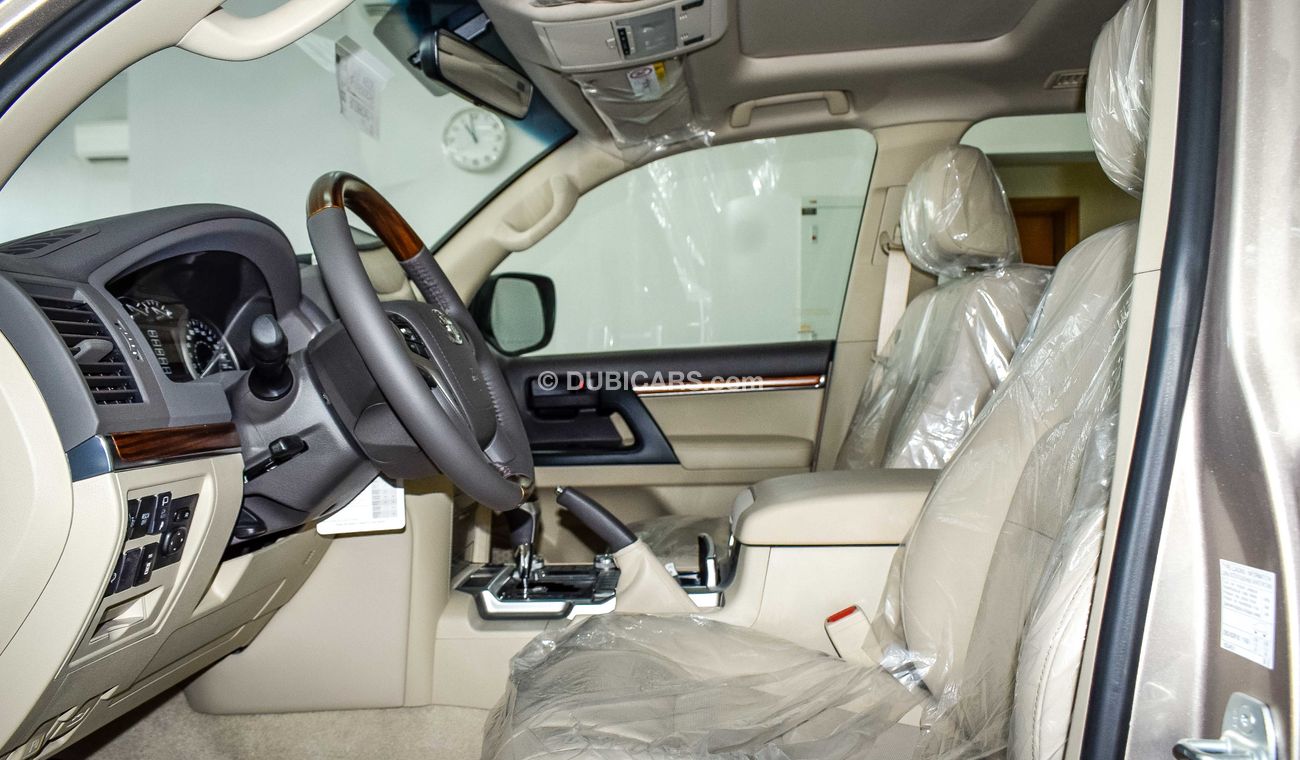 Toyota Land Cruiser GXR V8