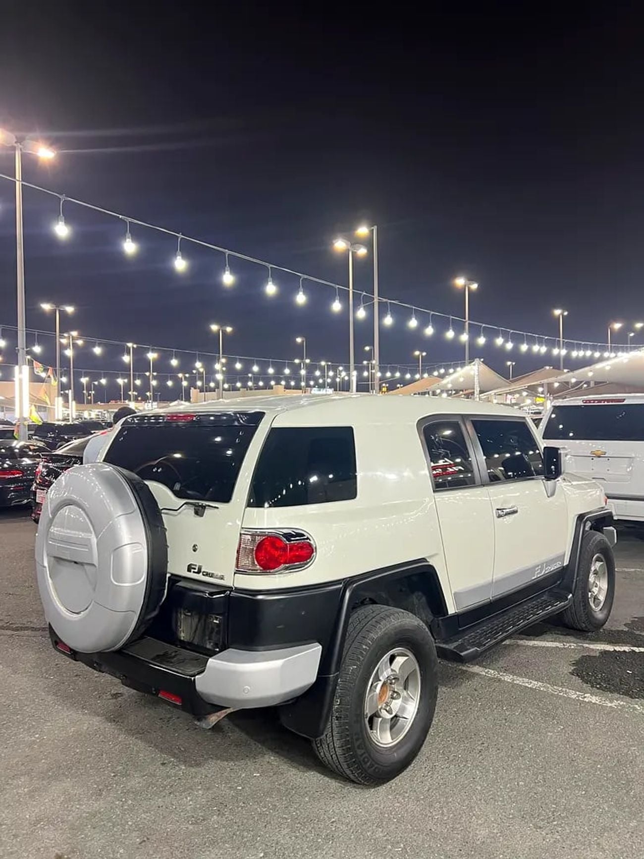 Toyota FJ Cruiser BASE GCC Specs - Reliable and Ready Adventure!