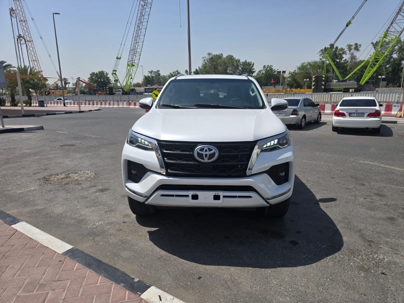 Toyota Fortuner EXR 2.7L (160 HP)