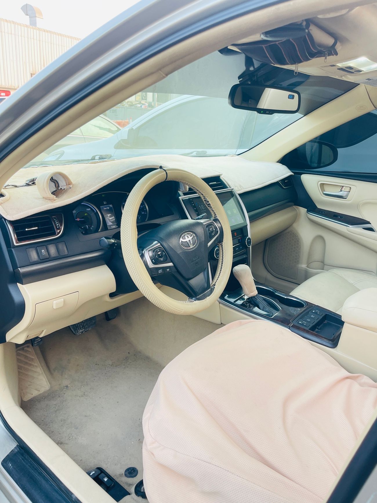 تويوتا كامري XLE 2.5L