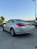 Hyundai Sonata GL Hyundai Sonata 2013 with engine capacity 2.4 in good condition