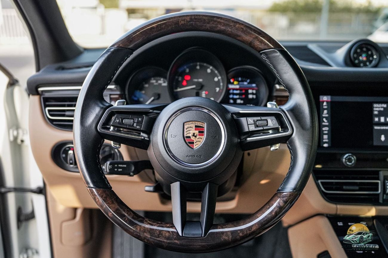 Porsche Macan STD 2.0L (252 HP)