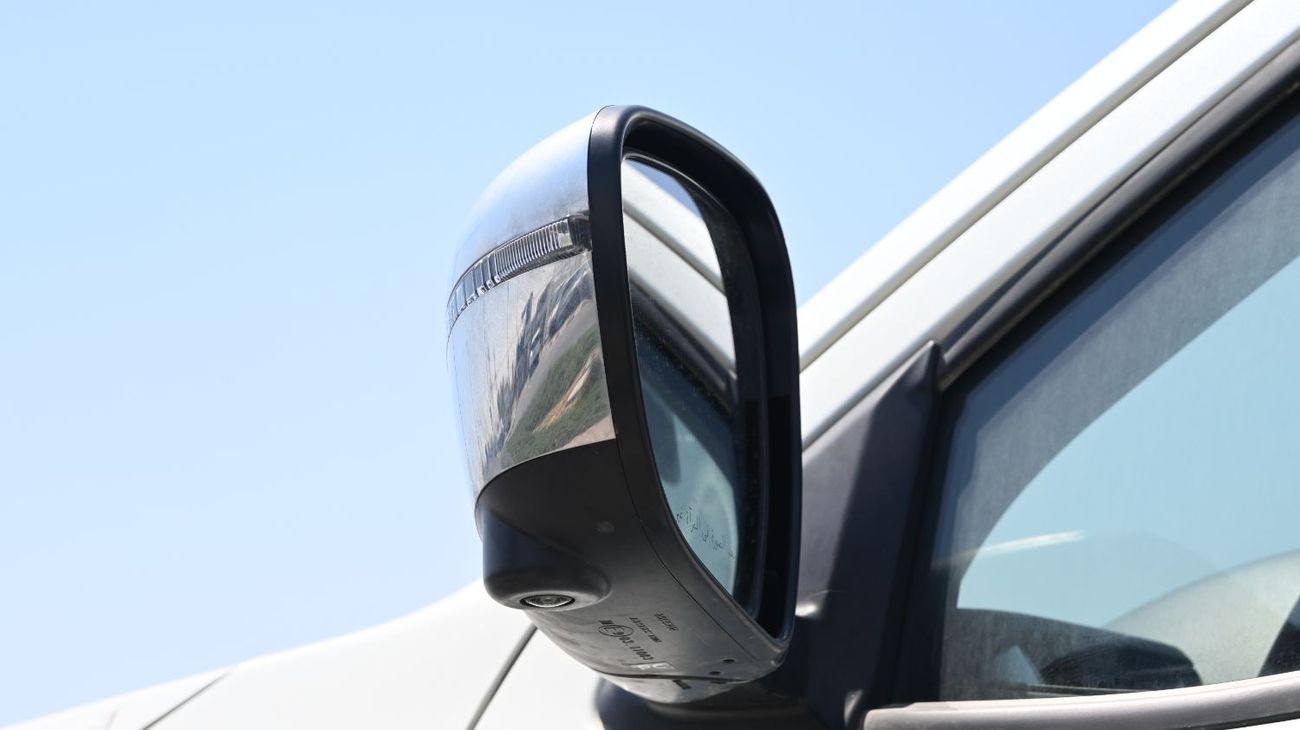 Nissan XTerra NISSAN X-TERRA 2.5L 7A/T 4WD 7SEATER PETROL PLATINUM