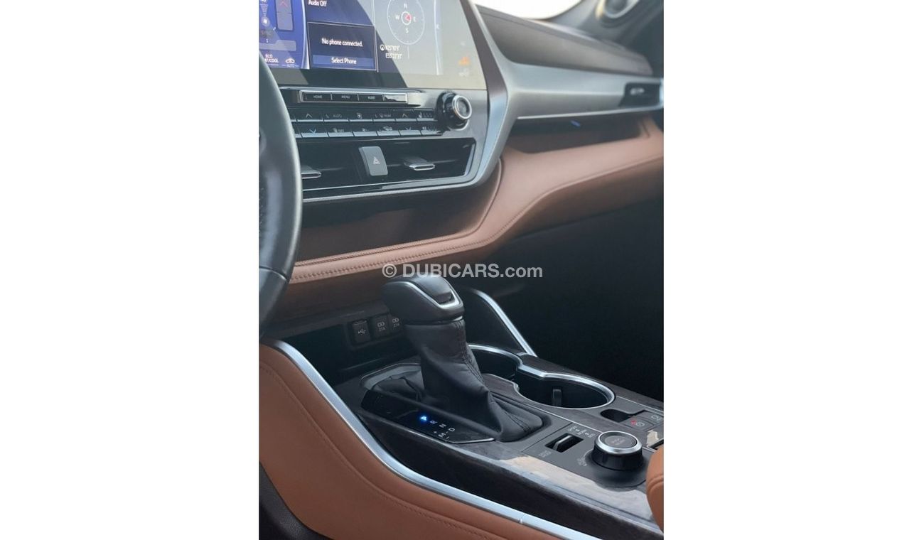 Toyota Highlander 2020 Toyota Highlander Platinum 4WD 3.5L V6 /