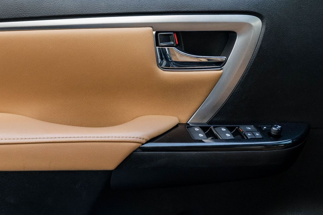 تويوتا فورتونر VXR V6 | 2,546 P.M  | 0% Downpayment | Immaculate Condition!