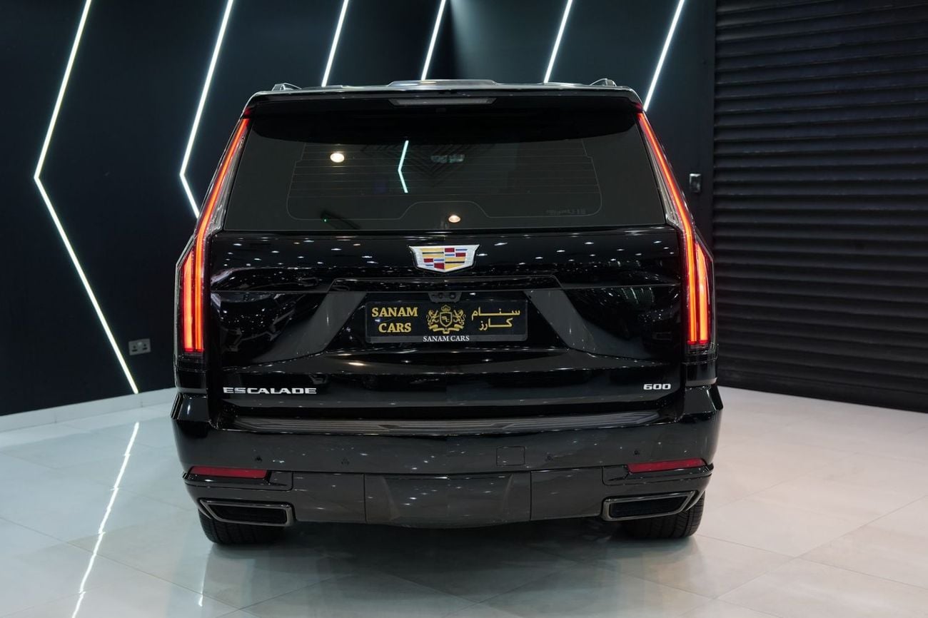 كاديلاك إسكالاد 2025 Cadillac Escalade Sport Platinum,Rear Screen,Night Vision,Power Side Steps, Dealer Warr + Serv