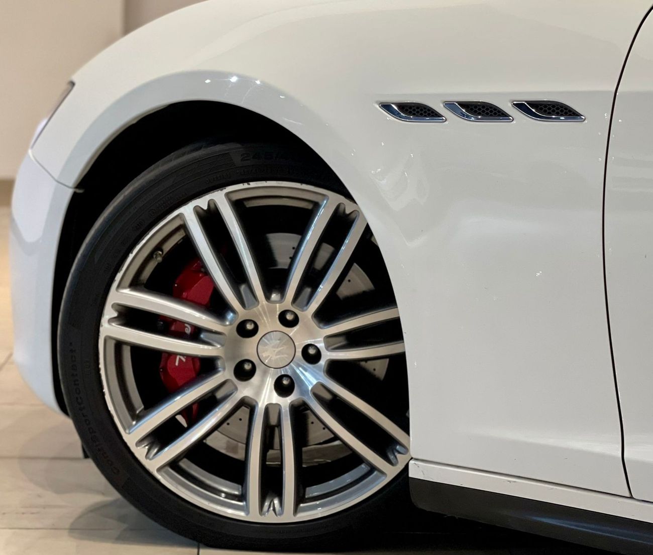 Maserati Ghibli 2015 Maserati Ghibli SQ4, Warranty, Maserati Service History, Low KMs, GCC