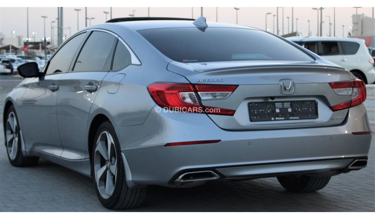 هوندا أكورد هوندا أكورد 2018 خليجي فل اوبشن بحالة ممتازة بدون صبغ بدون حوادث نظيفه جدا من الداخل والخارج
