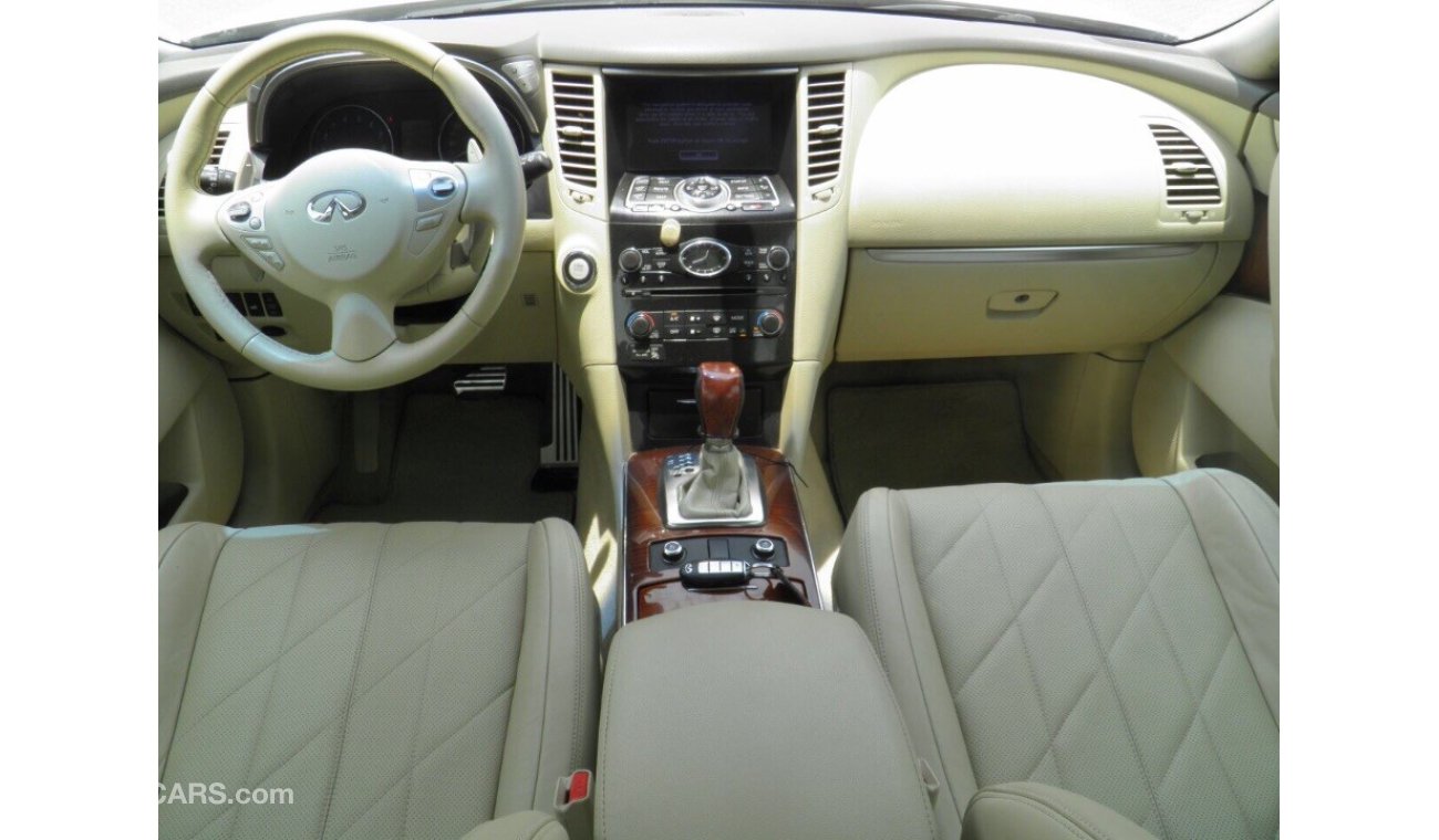 Infiniti FX35 2012