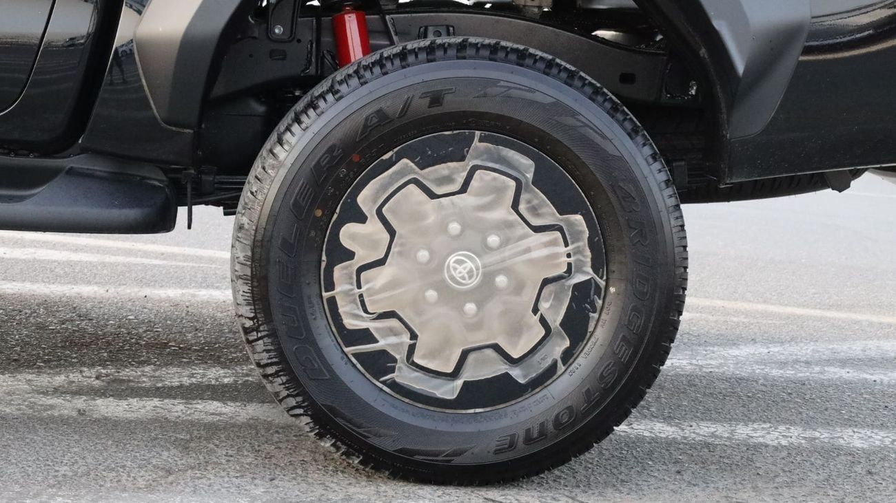 تويوتا هيلوكس GR Sport 4.0L