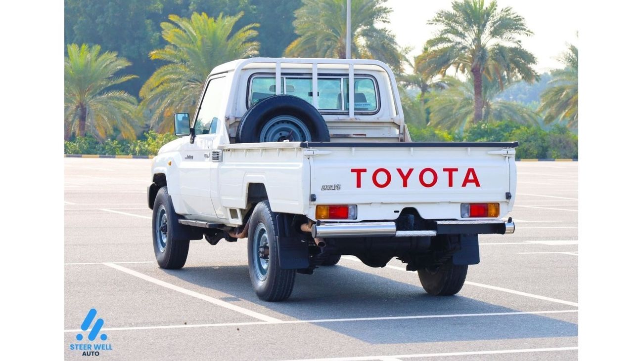 Toyota Land Cruiser Pick Up 79 EXR 2015 Single Cab Pick Up 4.0L - Petrol M/T - GCC Specs - Low Mileage - Book Now