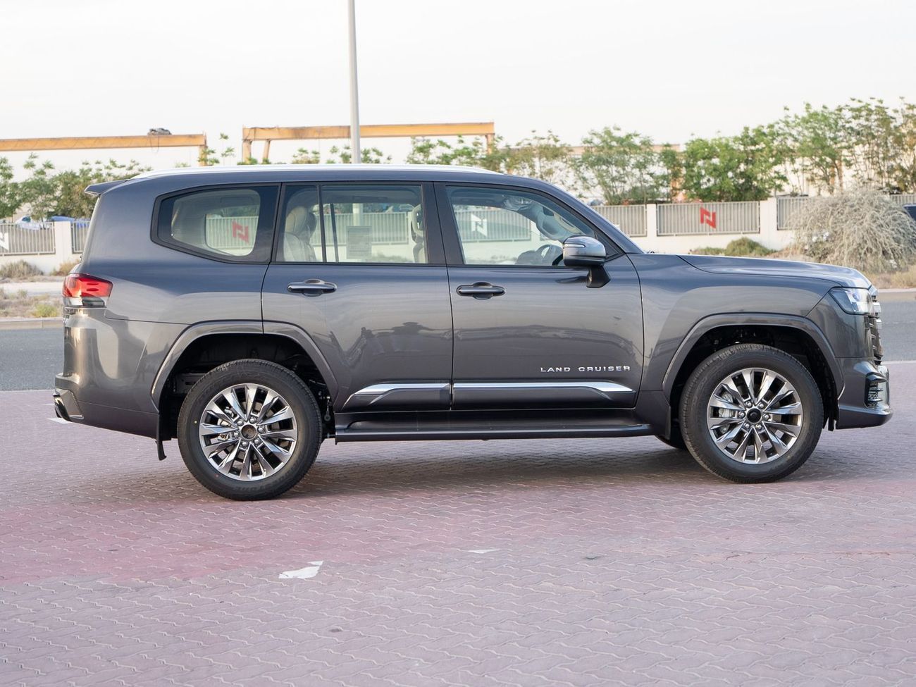 Toyota Land Cruiser 2025 Toyota LC300 GXR S 3.5L - Grey Mettalic Inside Beige | Export Only