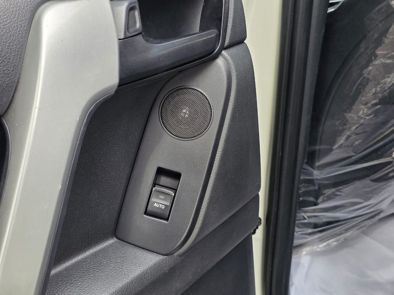 Toyota Prado 2022 shape ,diesel 3.0 liter right hand drive auto transmission