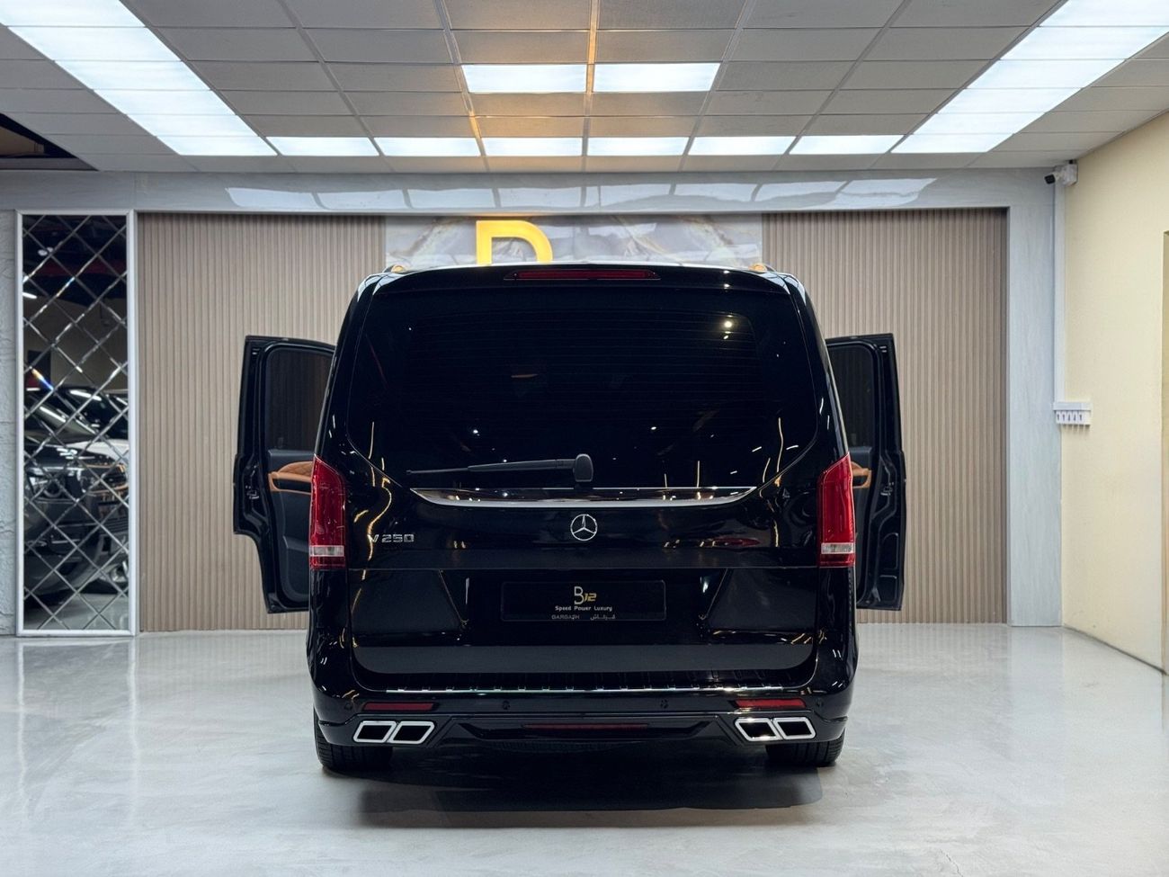 مرسيدس بنز V 250 Std 2.1L