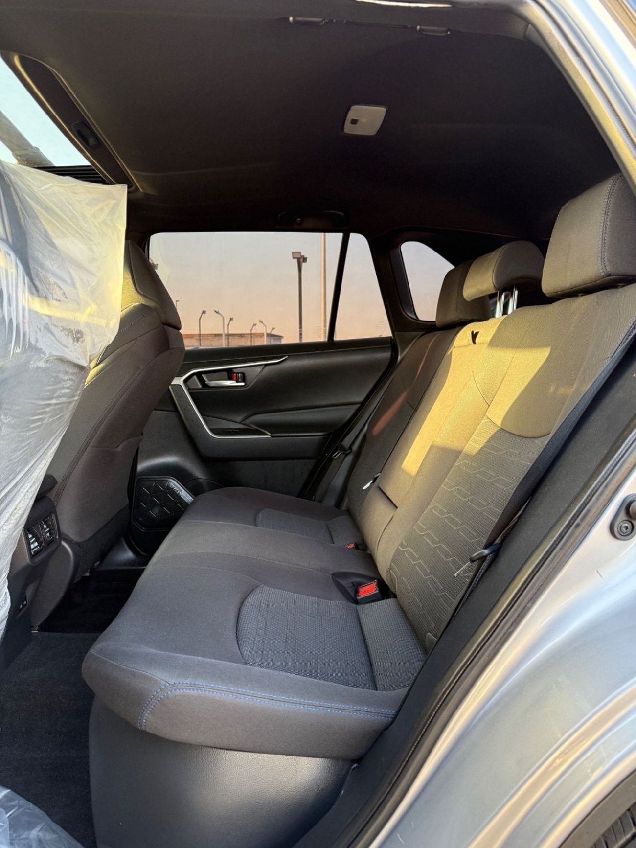 Toyota RAV4 2023 TOYOTA RAV4 SE HYBRID 4x4 IMPORTED FROM USA