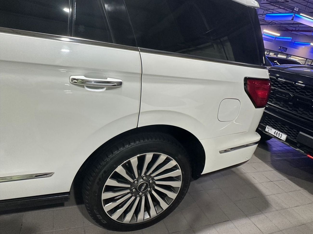Lincoln Navigator