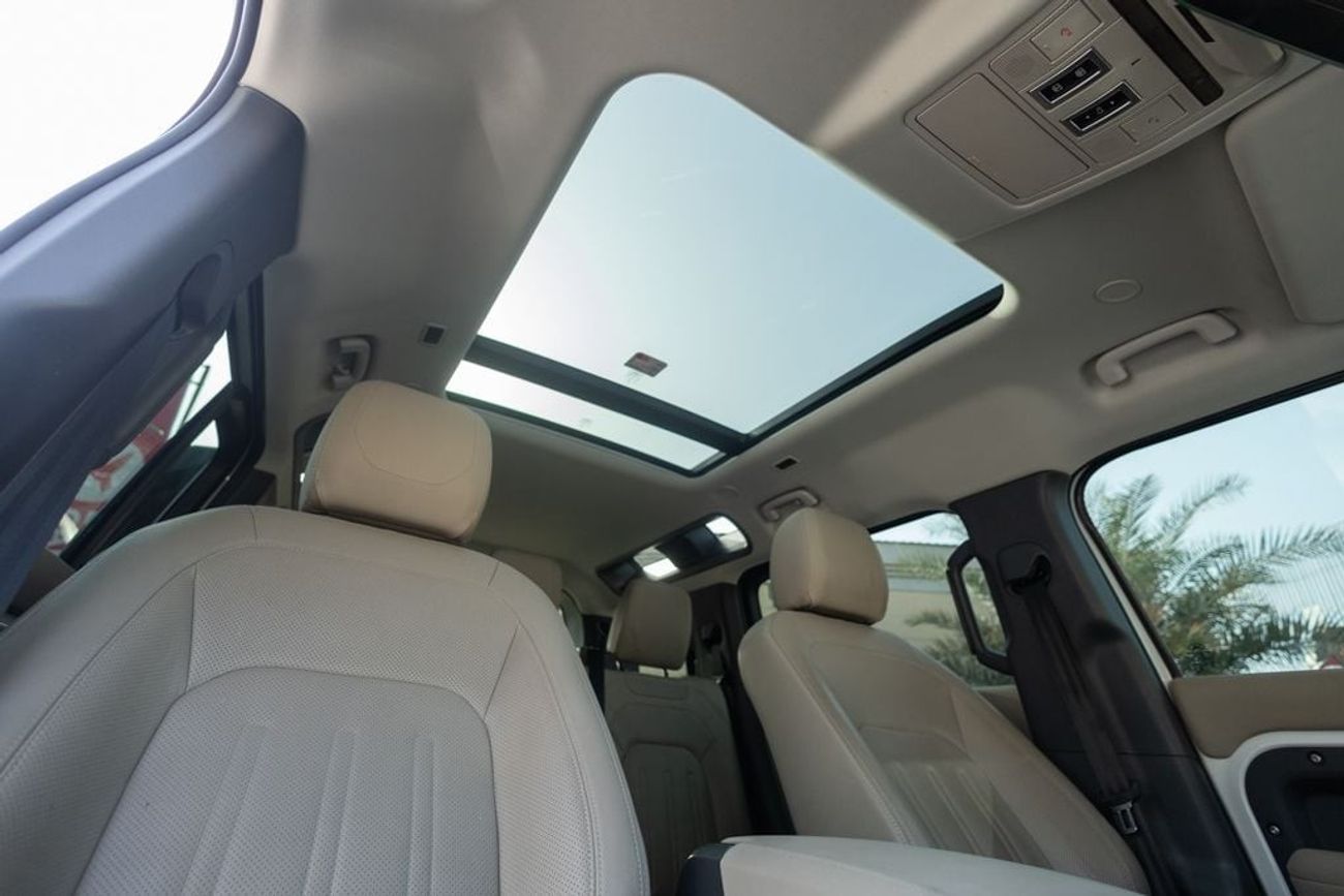 Land Rover Defender P400 110 S 3.0L (5 Seater)