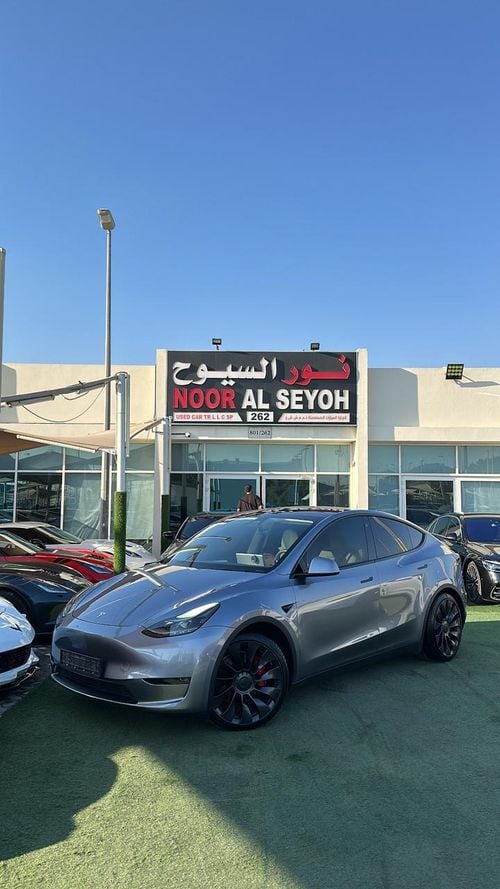 تسلا موديل Y تسلا موديل y بروفرمنس خليجي 2023 فل ابشن صبغ وكاله تشييكات وكاله تحت الضمان