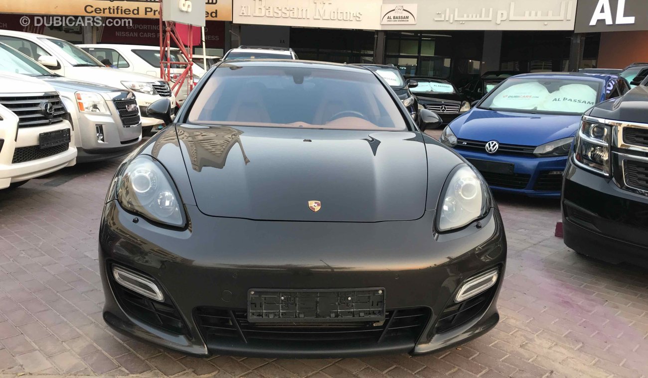 Porsche Panamera GTS