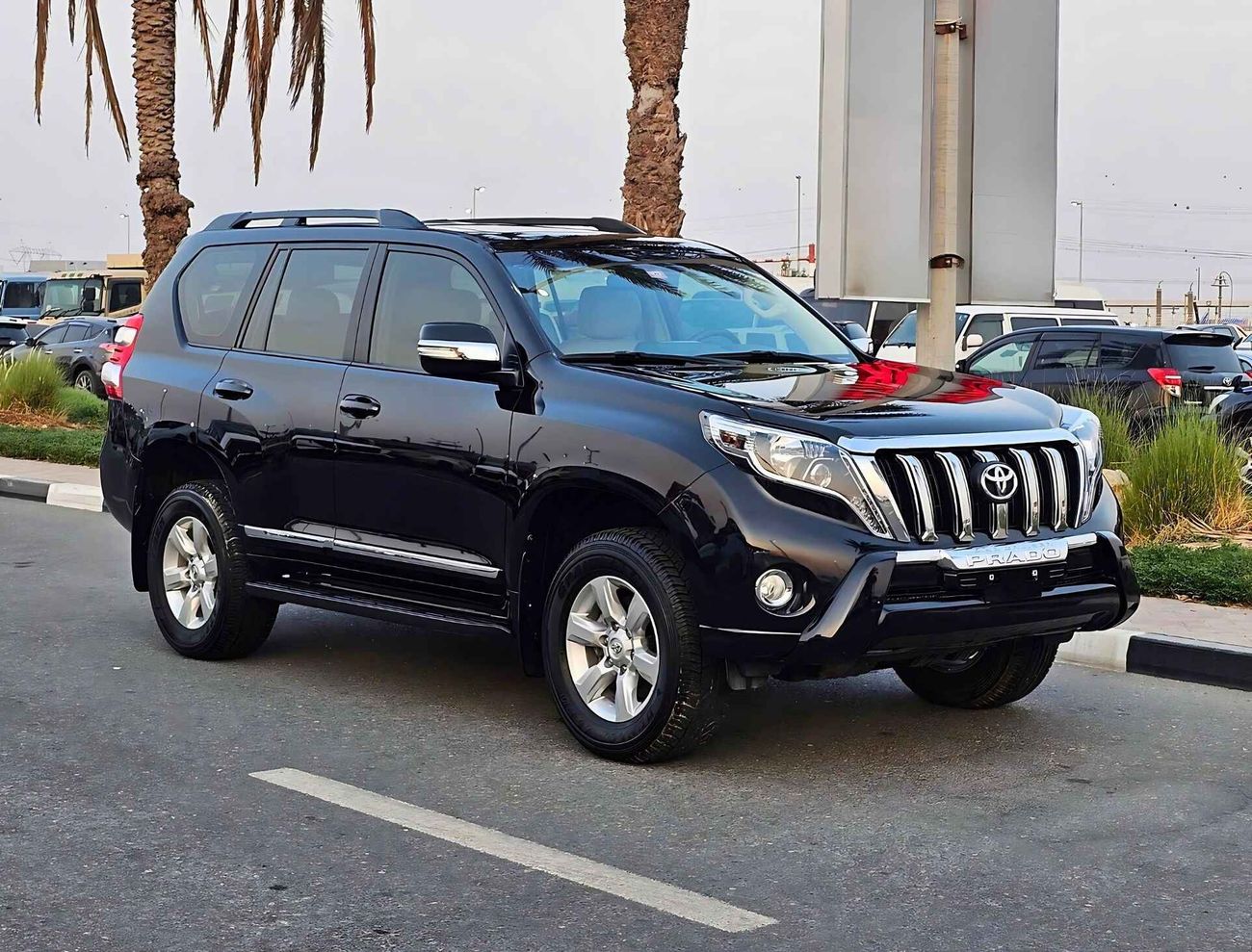 تويوتا برادو VXR V6/ SUNROOF/ LEATHER/ ELECTRIC SEATS/ BACK TYRE/ ORG PAINT/ ORG KMS/ LOT# 63670