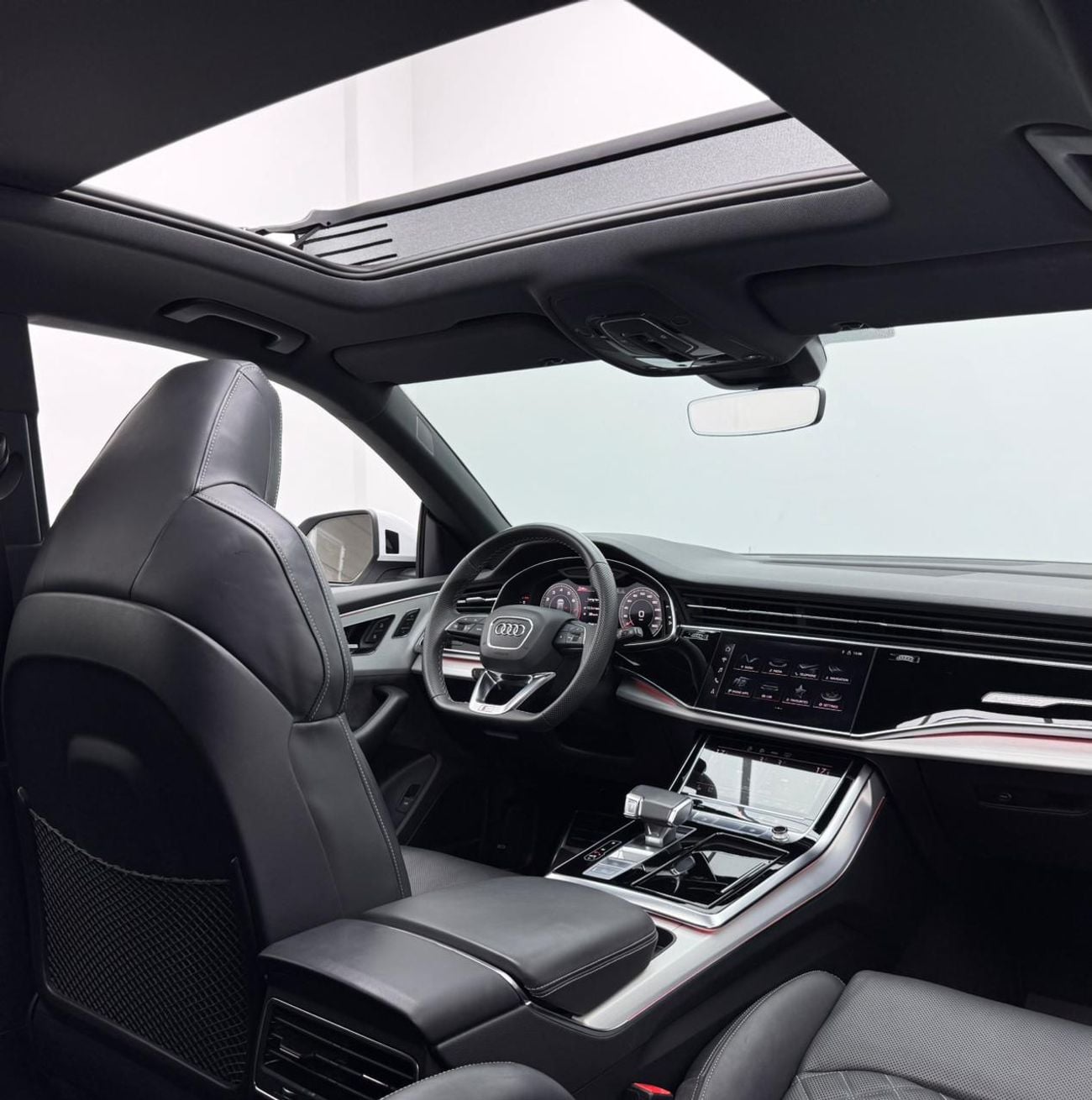 Audi Q8 55 TFSI 2022 Audi Q8 55TFSI Quattro S-line, 4/2027 Audi Warranty And Service Pack, Audi Service Hist