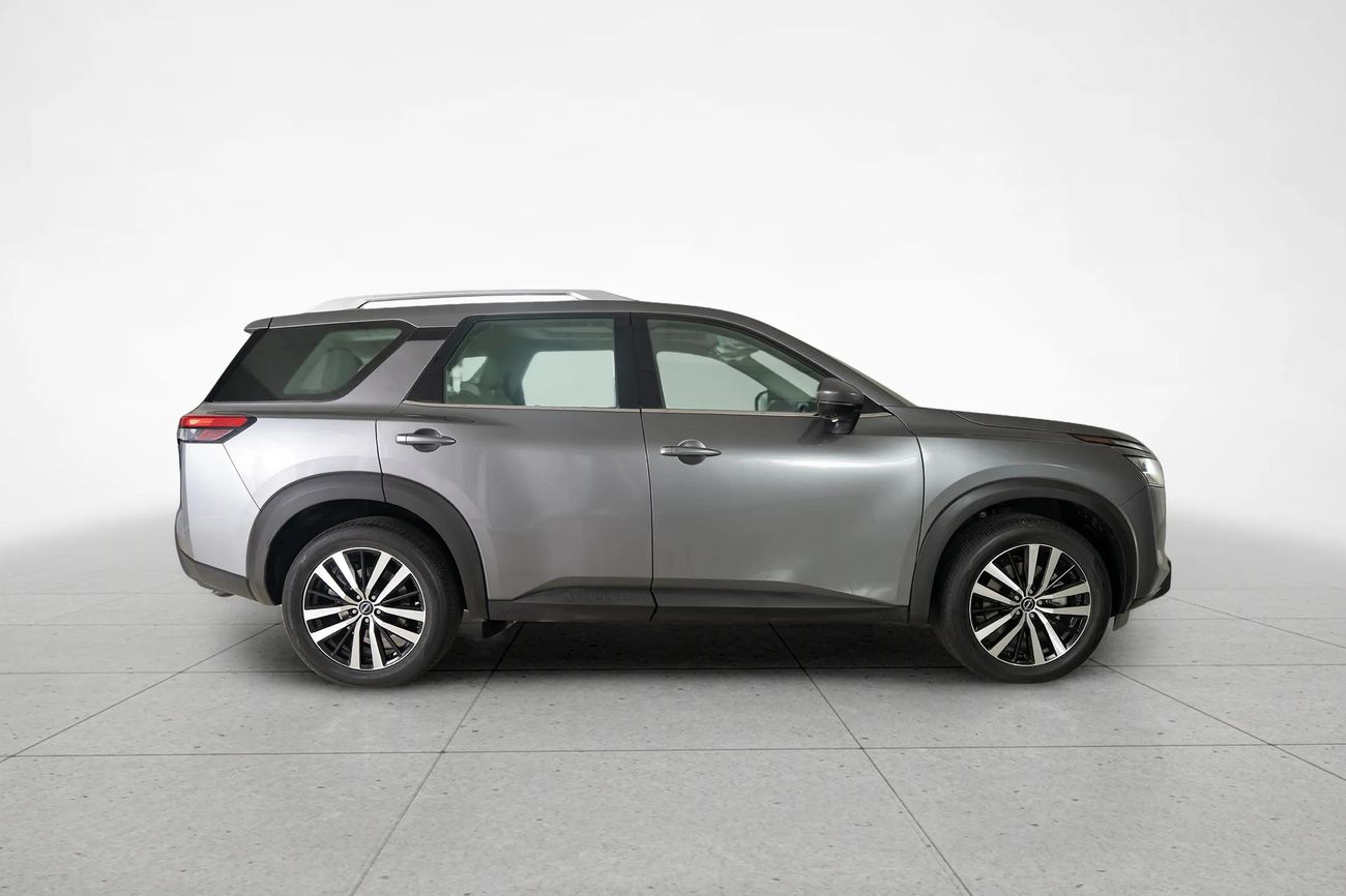 Nissan Pathfinder SV 3.5L (260 HP) 4WD SV 3.5