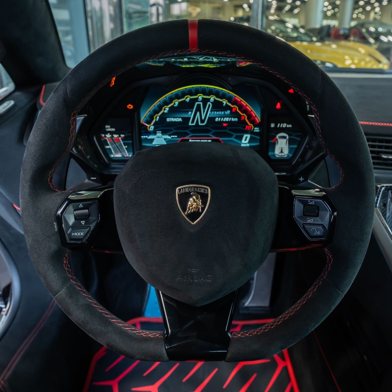 Lamborghini Aventador 6.5L V12