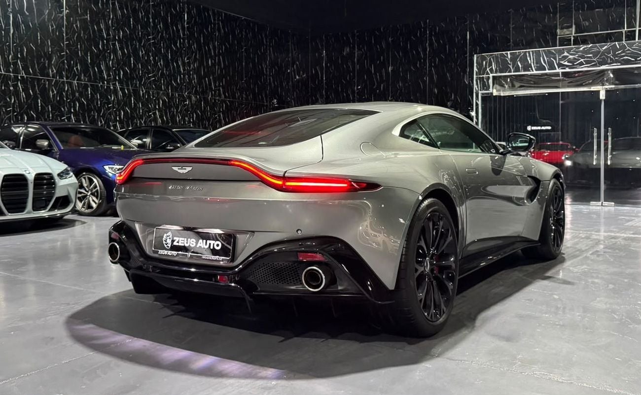 Aston Martin Vantage STD