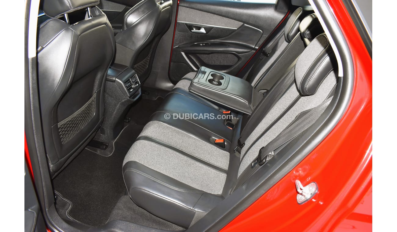 Peugeot 3008 AED 1119 PM | 1.6L ALLURE GCC DEALER WARRANTY