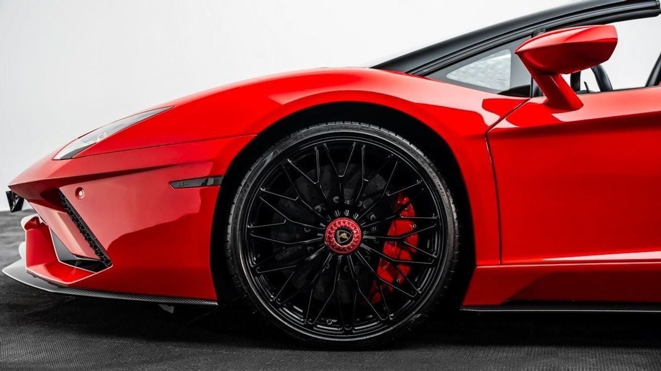 Lamborghini Aventador S Roadster - 2021 - GCC