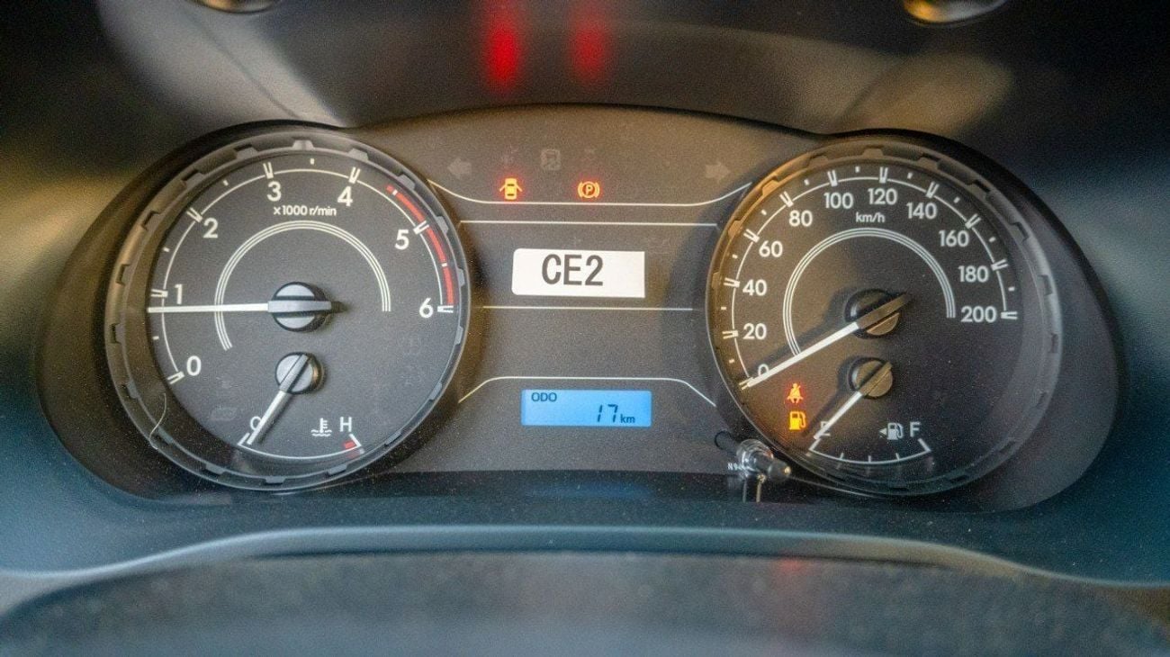 تويوتا هيلوكس GL 2.4L Double Cab Utility