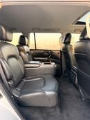 Nissan Armada Clean Title SL Full option 5.6 L original paint
