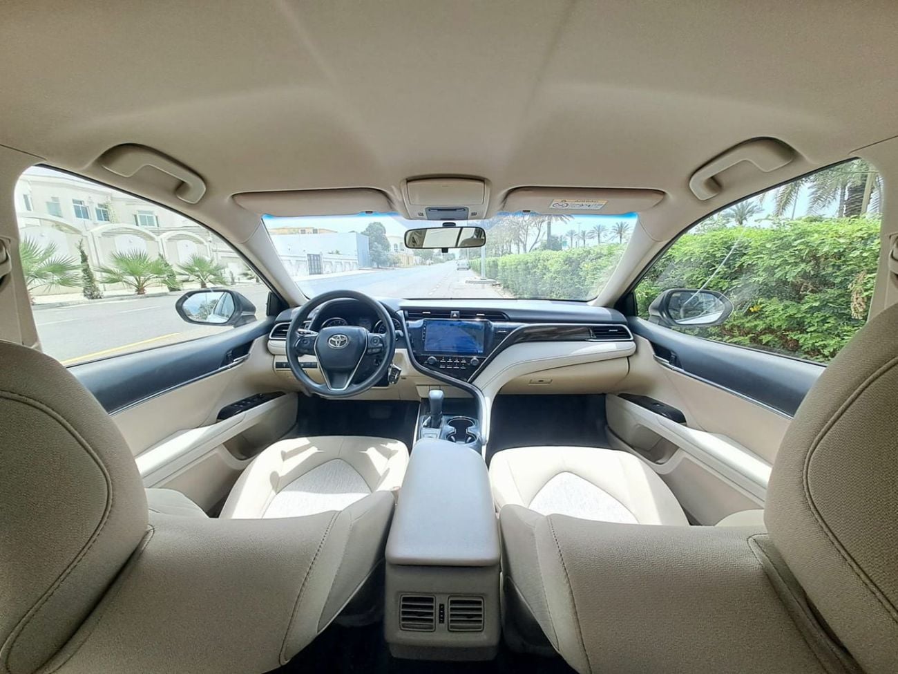 تويوتا كامري GLE 2.5L (204 HP)