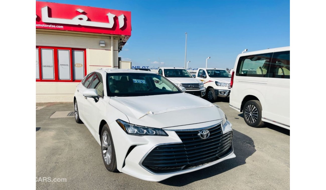 Toyota Avalon XLE 3.5L V6 with leather seats