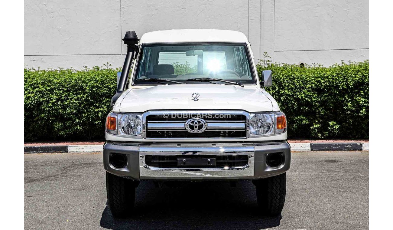 Toyota Land Cruiser 70 2021 Toyota 4.0L V6 LC 78 (Hardtop 3Door 9 Seater) - Export Only