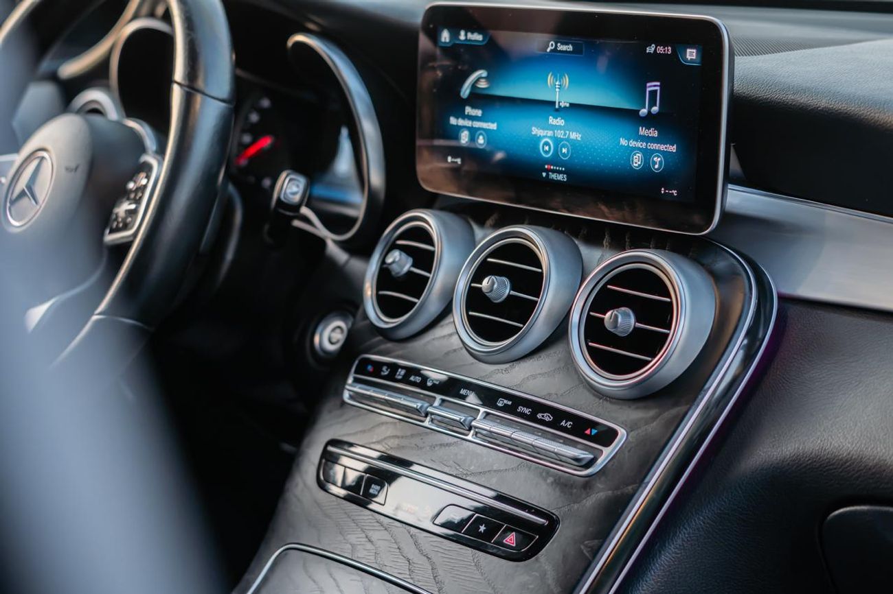 مرسيدس بنز GLC 300 Std 2.0L