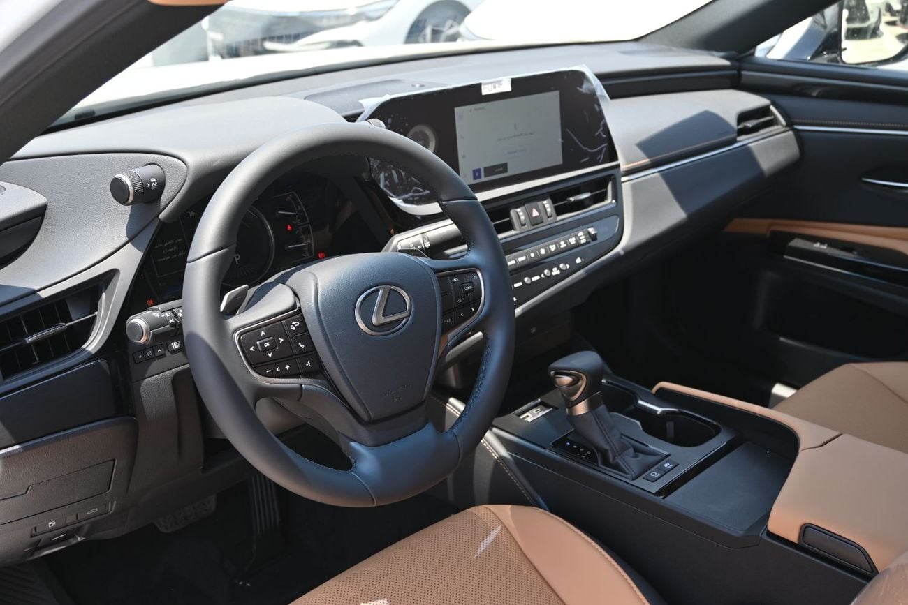 لكزس ES300h PLATINUM Lexus ES300H 2.5L Hybrid, Color White Model 2025