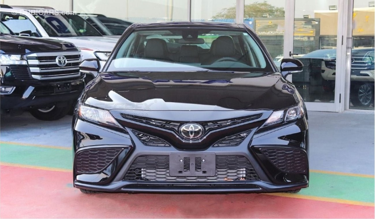 Toyota Camry SE, 2.5L Petrol, FWD A/T Heater Seats & Steering Canadian Specs Limited Stock