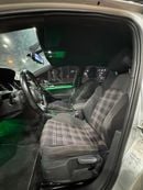 Volkswagen Golf GTI SE