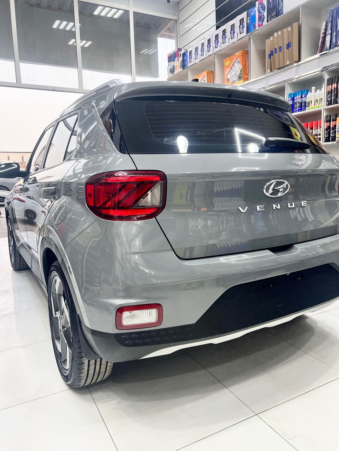 Hyundai Venue SEL (NON GCC)
