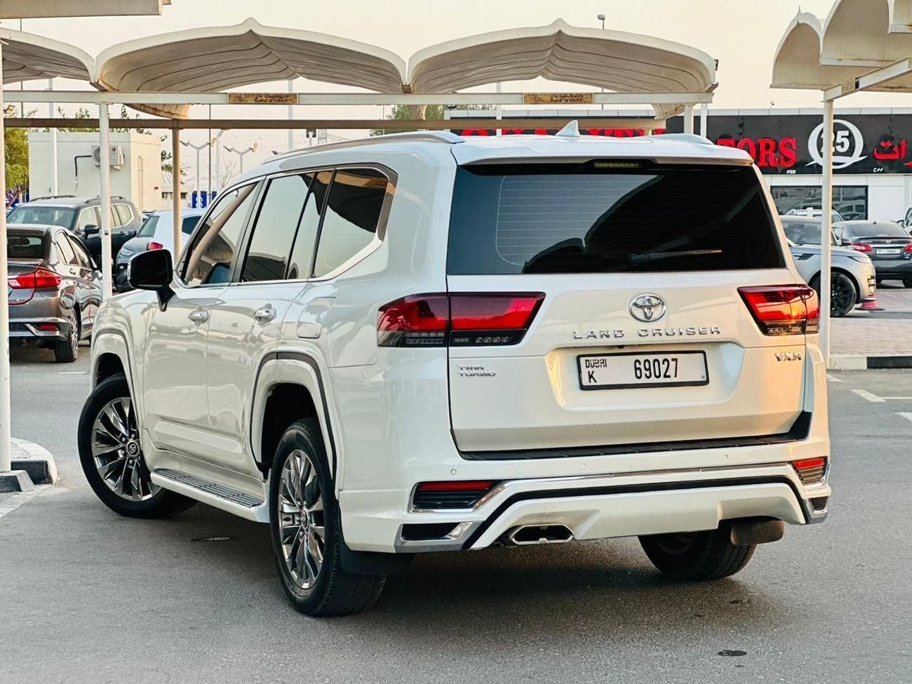 تويوتا لاند كروزر VXR 3.5L