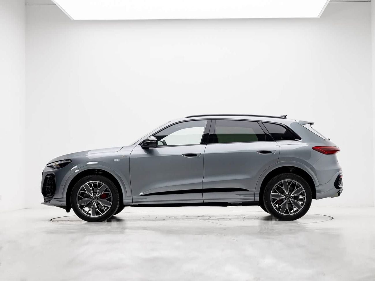 Audi Q5 Audi Q5L: 10 Million Users Exclusive Edition