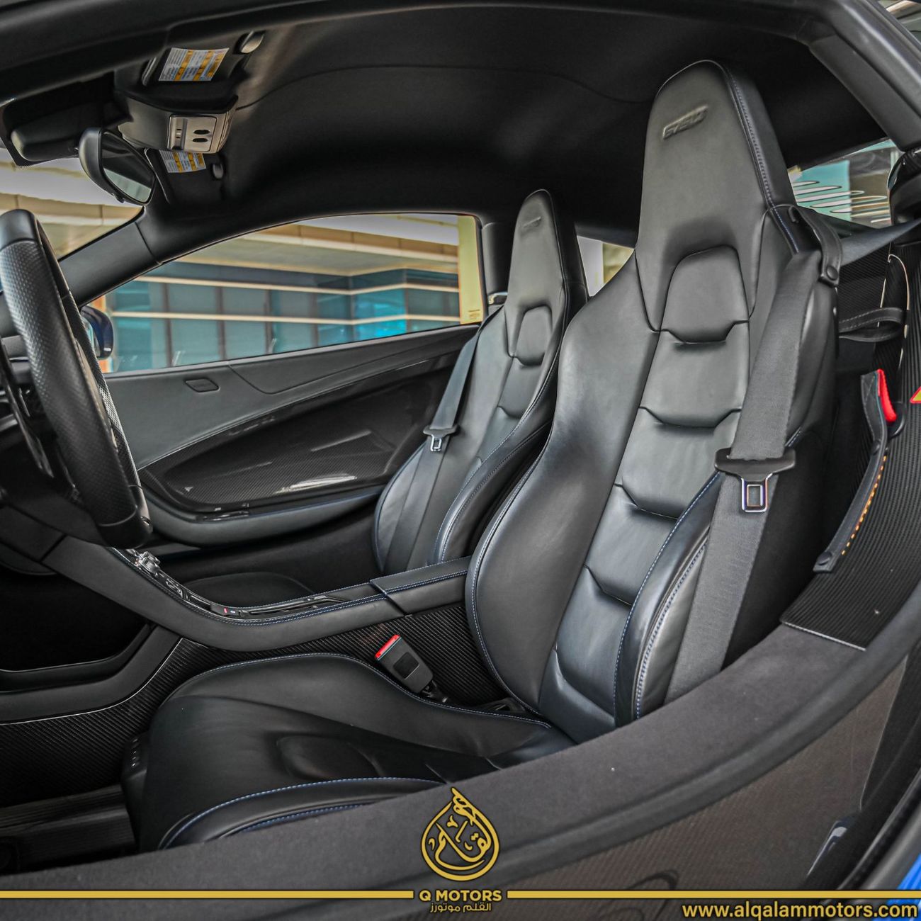 مكلارين 675LT 2016 MCLAREN 675LT DONE ONLY 16,000KM GCC ( FULL SERVICE HISTORY )