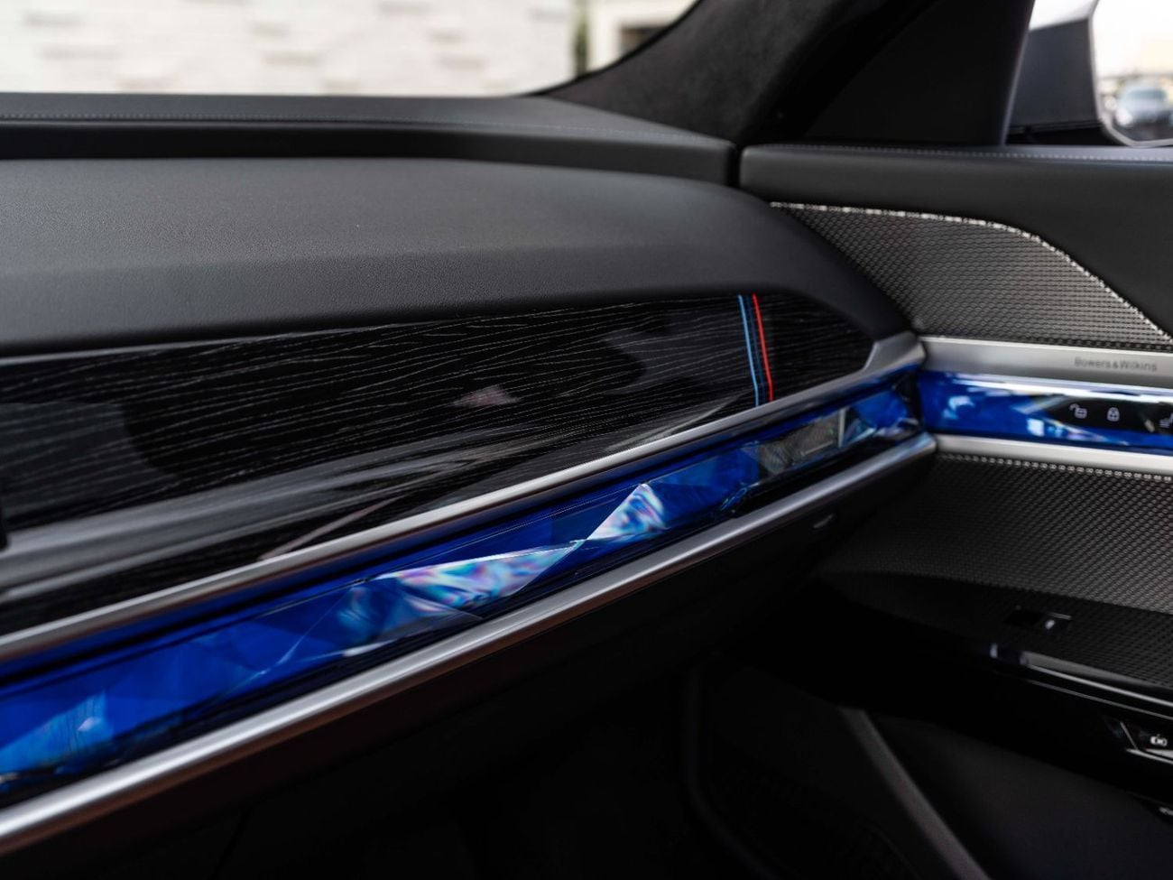 بي أم دبليو 735i LUXURY