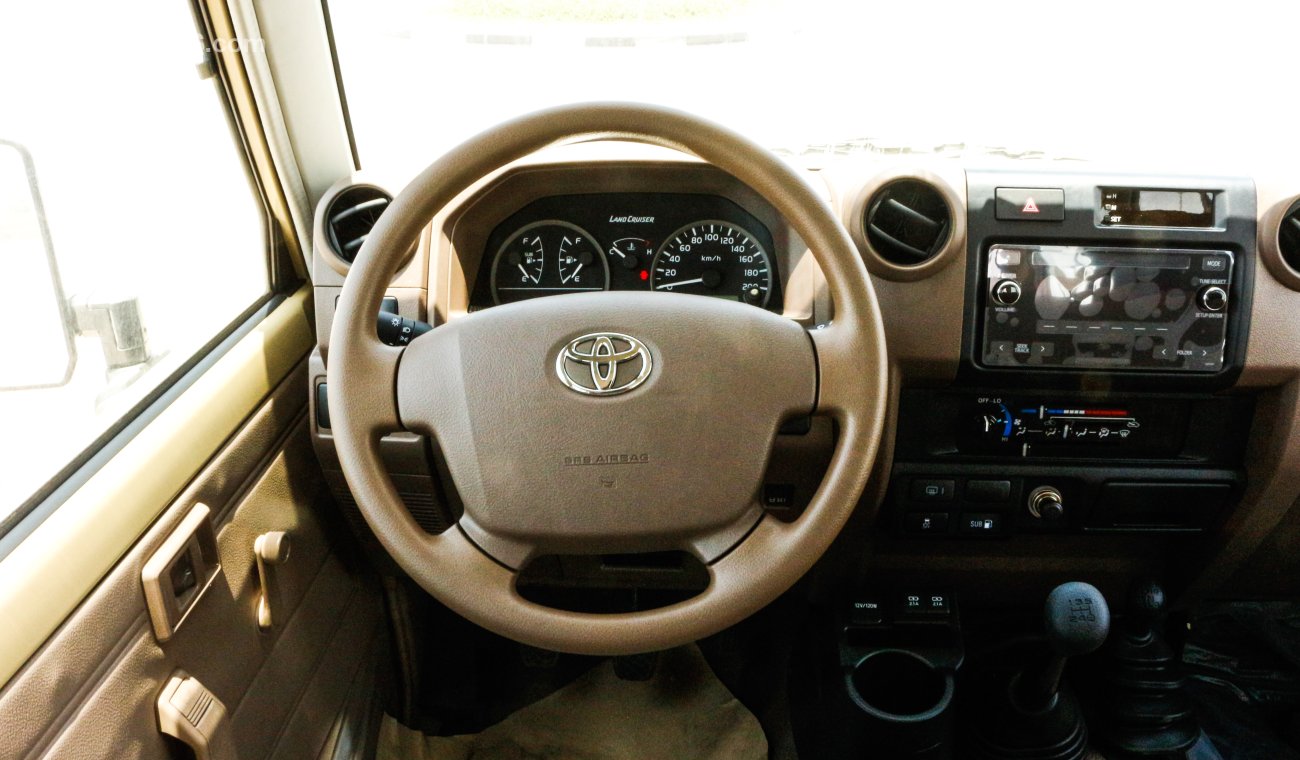Toyota Land Cruiser Hard Top V6