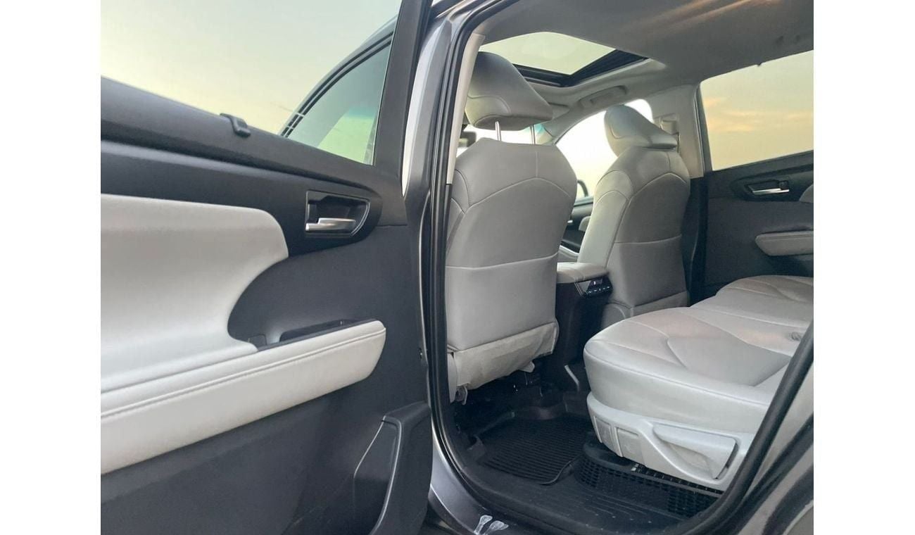 Toyota Highlander 2021 Toyota Highlander Hybrid Fuel 2.5L V4 - AWD 4x4 Full Option Sunroof 7 Leather Seats - Radar & B