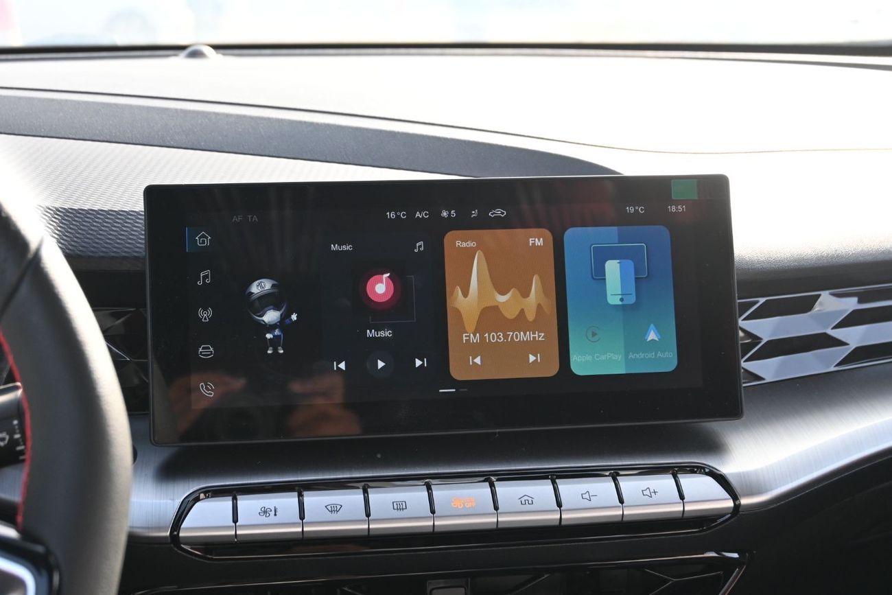 MG GT MG GT Luxury 1.5L Turbo Petrol, Fastback Seda, Model 2024, Color Grey