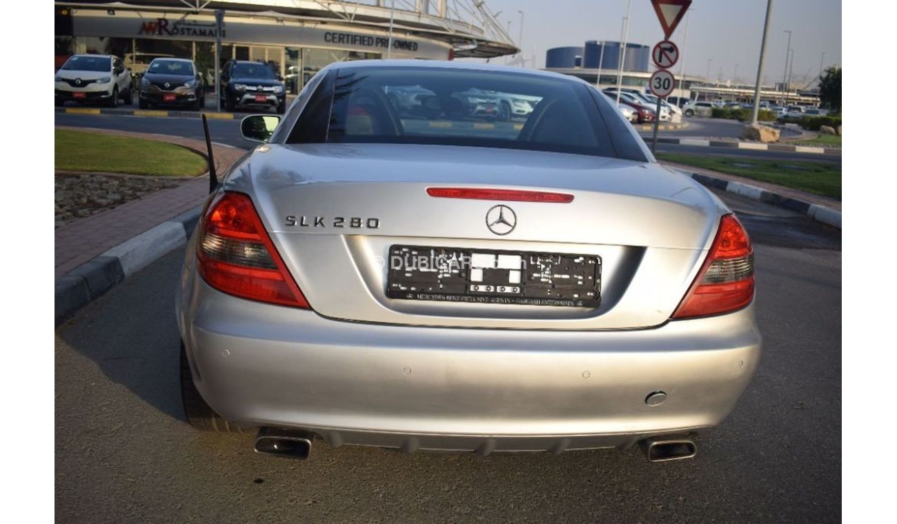 Mercedes-Benz SLK 200 2009  GCC SPECS HARD TOP CONVERTIBLE